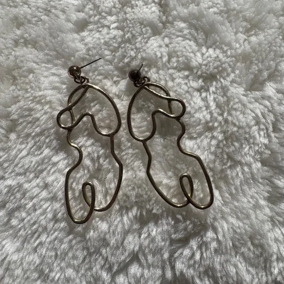 Gold Tone Abstract Female Body Silhouette Line Art Wire Drop Dangle Earrings - Picture 4 of 5